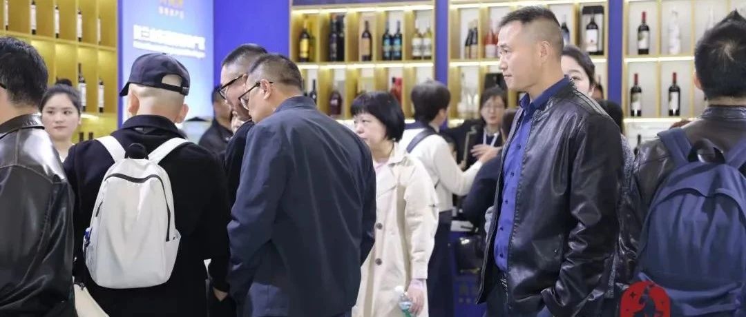 少庄主手记｜人从众?的成都春糖，我真的喝麻了……
